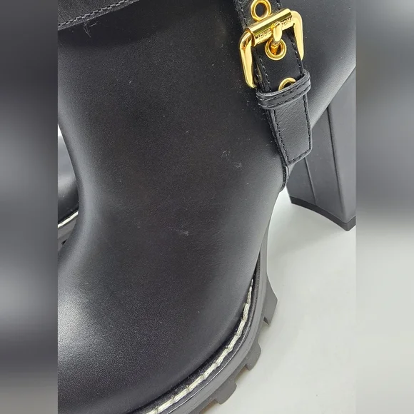 Louis Vuitton Star Trail Ankle Boot - Picture 8 of 15